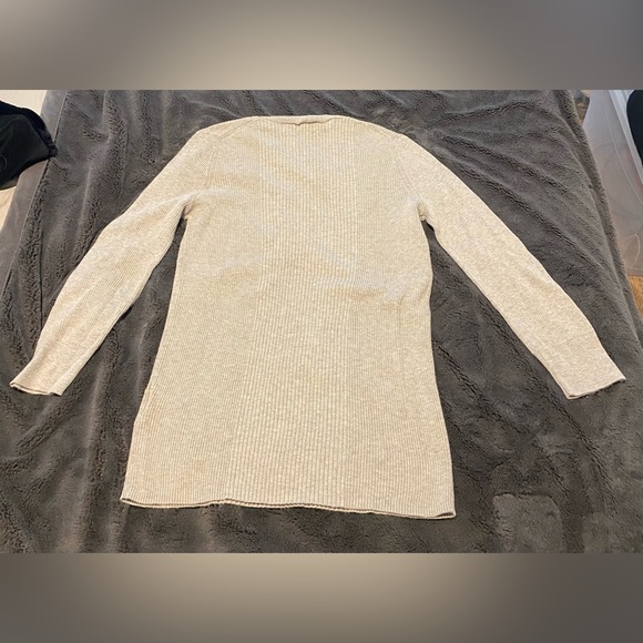 Women’s Gap Modern Rib Henley T-Shirt, Oatmeal Heather - size L - Picture 3 of 9